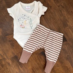 Hanna Andersson 0-3 month outfit brown camping motif gender neutral